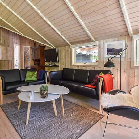 Semesterbostad Cozy Home In Bogense With Sauna Bogense