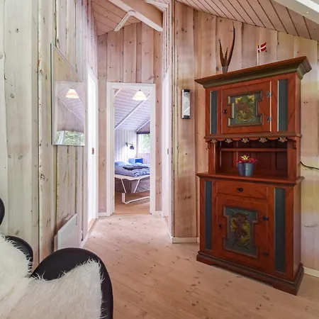 Semesterbostad Cozy Home In Bogense With Sauna